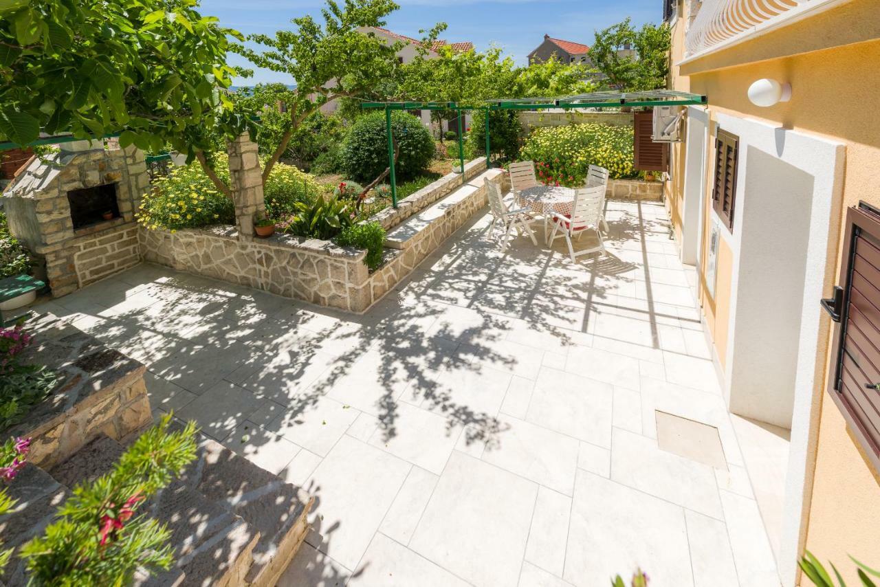 Nada Apartament